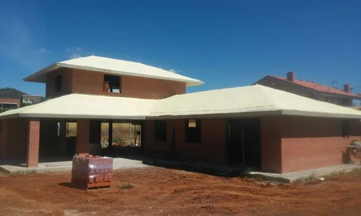 Aislamiento cubierta de un chalet — foto 3