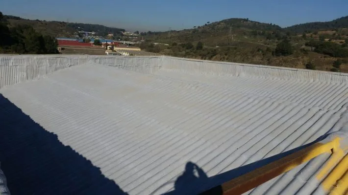 Aislamiento térmico exterior de una cubierta de fibrocemento
