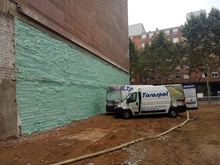 Proyección de espuma en Barcelona — foto 1